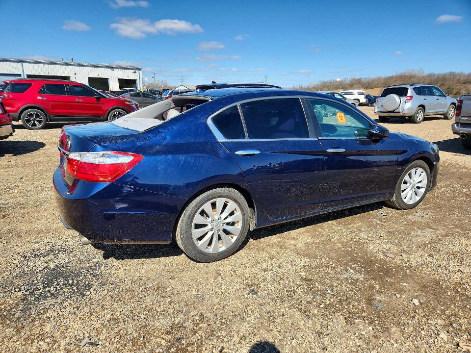 2015 Honda Accord VIN 1HGCR2F86FA244980 COPART salvage auction — HAIL, Il - Salvage Certificate, sold $2,000 on 2026-07-03 (photo 3)