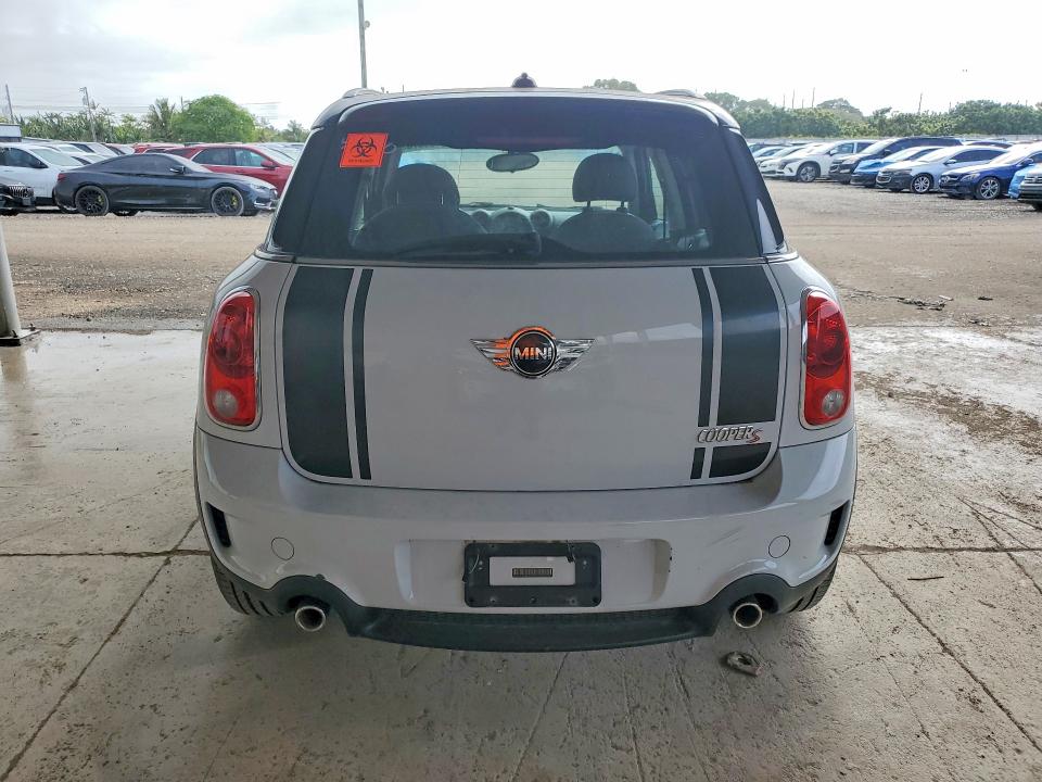 2012 Mini Cooper VIN WMWZC3C56CWL86560 COPART salvage auction — MINOR DENT/SCRATCHES, Fl - Cert Of Title-Slvg Rebld Flood, sold $2,450 on 2026-07-29 (photo 6)