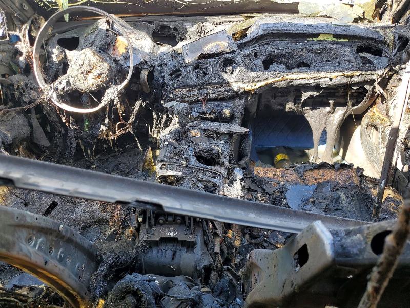 2018 Kia Stinger VIN KNAE45LC4J6039070 COPART salvage auction — Burn Interior, Tn - Non-Repairable Certificate, sold $1,700 on 2026-07-06 (photo 8)