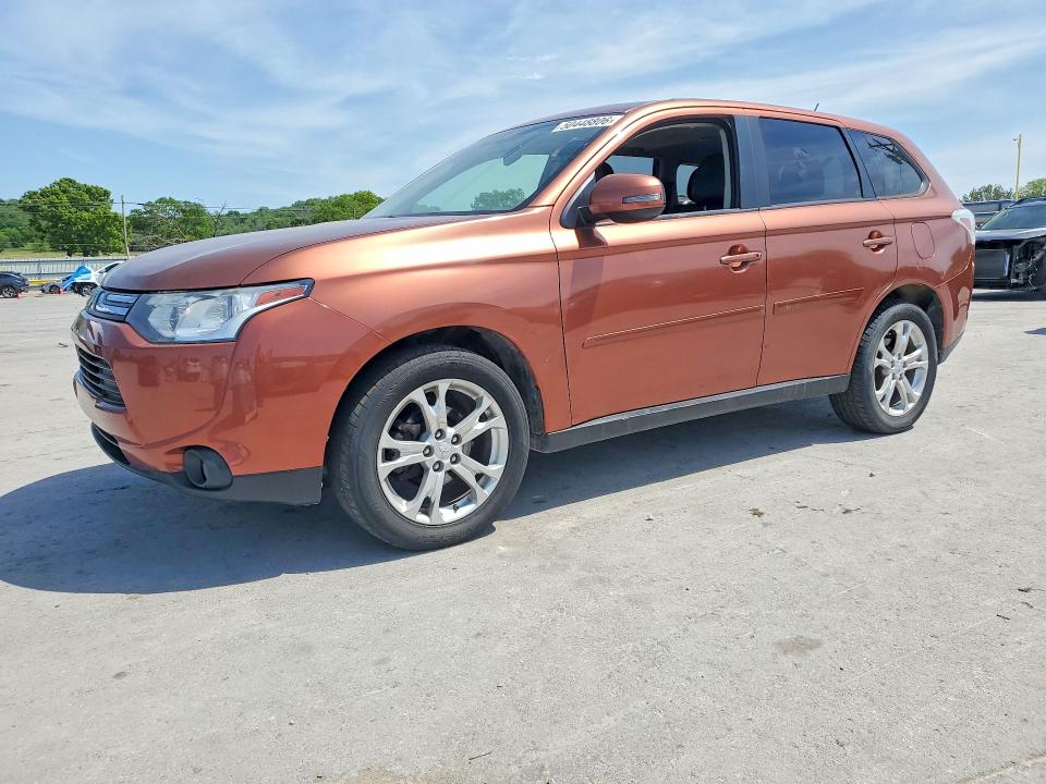 2014 Mitsubishi Outlander VIN JA4AD3A33EZ002521 COPART salvage auction — MINOR DENT/SCRATCHES, Tn - Certificate Of Title (P), sold $925 on 2026-07-06 (photo 1)