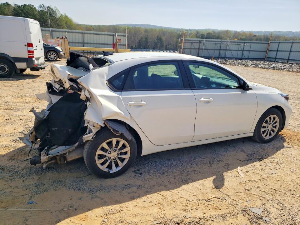 2024 Kia Forte VIN 3KPF24AD0RE768739 COPART salvage auction — REAR END, Va - Cert Of Title - Salvage, sold $2,850 on 2026-07-24 (photo 3)