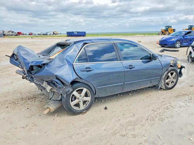 2004 Honda Accord VIN JHMCM56854C032957 COPART salvage auction — REAR END, TX - SALVAGE VEHICLE TITLE (P), sold $70 on 2026-07-23 (photo 3)