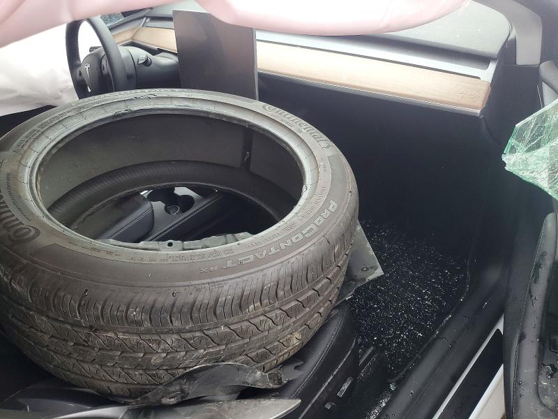 2023 Tesla Model y VIN 7SAYGDEEXPF809921 COPART salvage auction — ALL OVER, Il - Salvage Certificate, sold $1,650 on 2026-07-07 (photo 8)