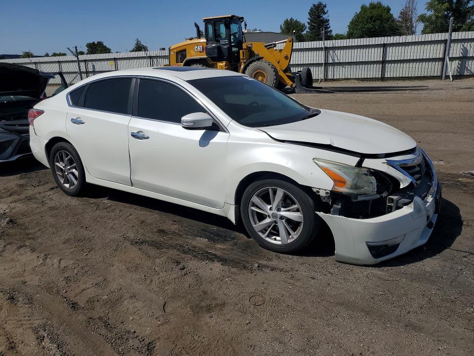 2015 Nissan Altima VIN 1N4AL3AP5FN335779 COPART salvage auction — FRONT END, Ca - Salvage Certificate, sold $850 on 2026-07-10 (photo 4)