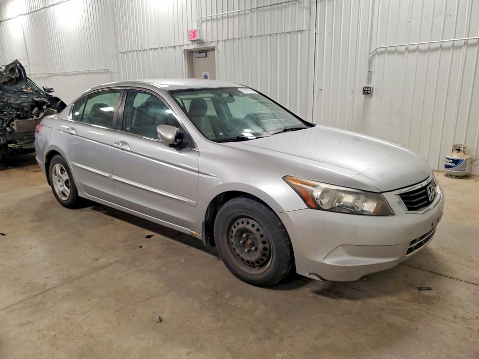 2008 Honda Accord VIN 1HGCP26398A079827 COPART salvage auction — MECHANICAL, Mn - Non Public Clean Title, sold $500 on 2026-07-02 (photo 4)