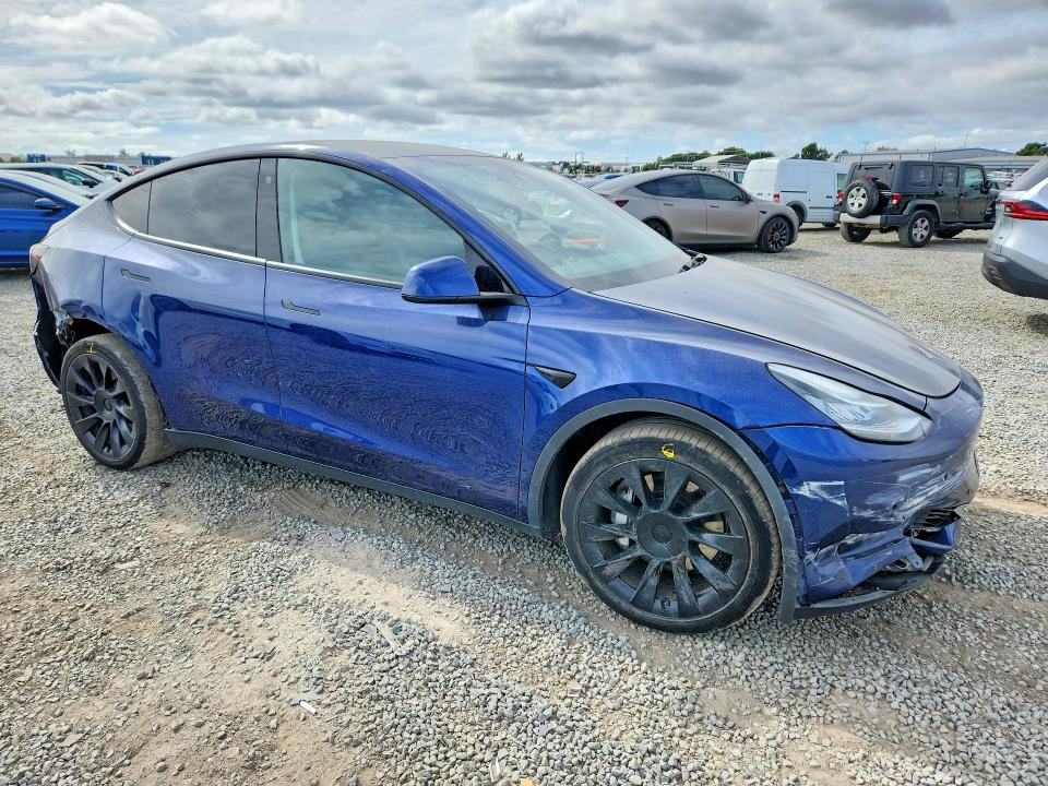 2022 Tesla Model y VIN 7SAYGDEEXNA021778 COPART salvage auction — FRONT END, Ca - Salvage Certificate, sold $8,100 on 2026-07-24 (photo 4)