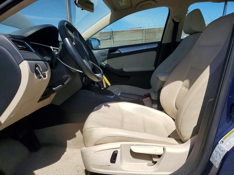2014 Volkswagen Jetta VIN 3VWD17AJ1EM376593 COPART salvage auction — MINOR DENT/SCRATCHES, CA, sold $500 on 2026-08-17 (photo 7)