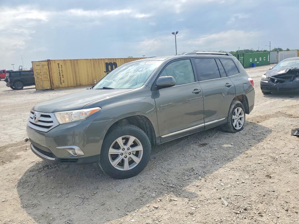 2013 Toyota Highlander VIN 5TDBK3EH6DS222256 COPART salvage auction — SIDE, In - Certificate Of Title, sold $1,250 on 2026-07-14 (photo 1)