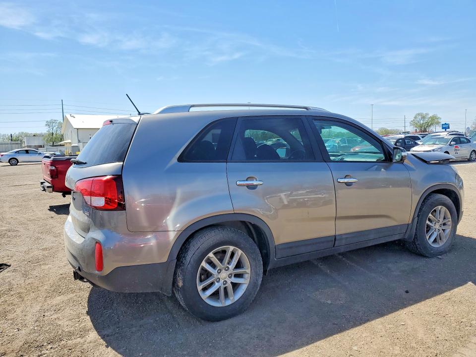 2015 Kia Sorento VIN 5XYKT4A62FG655810 COPART salvage auction — FRONT END, Ia - Cert Of Title-Salvage Title, sold $925 on 2026-07-17 (photo 3)