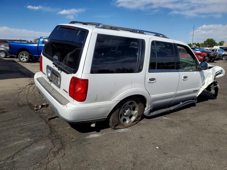 1999 Lincoln Navigator VIN 5LMPU28A5XLJ34855 COPART salvage auction — FRONT END, Co - Public - Salvage Title, sold $375 on 2026-07-09 (photo 3)
