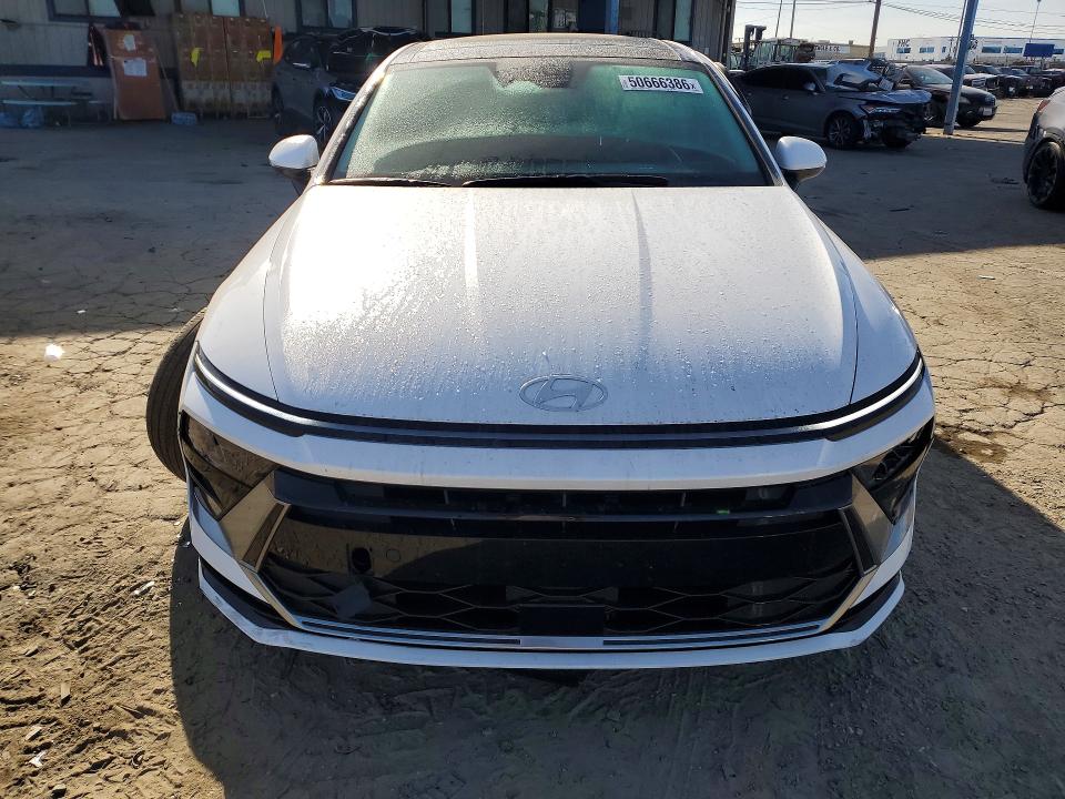 2026 Hyundai Sonata VIN KMHL34JJ5TA139957 COPART salvage auction — SIDE, Salvage Title, sold $6,600 on 2026-07-23 (photo 5)