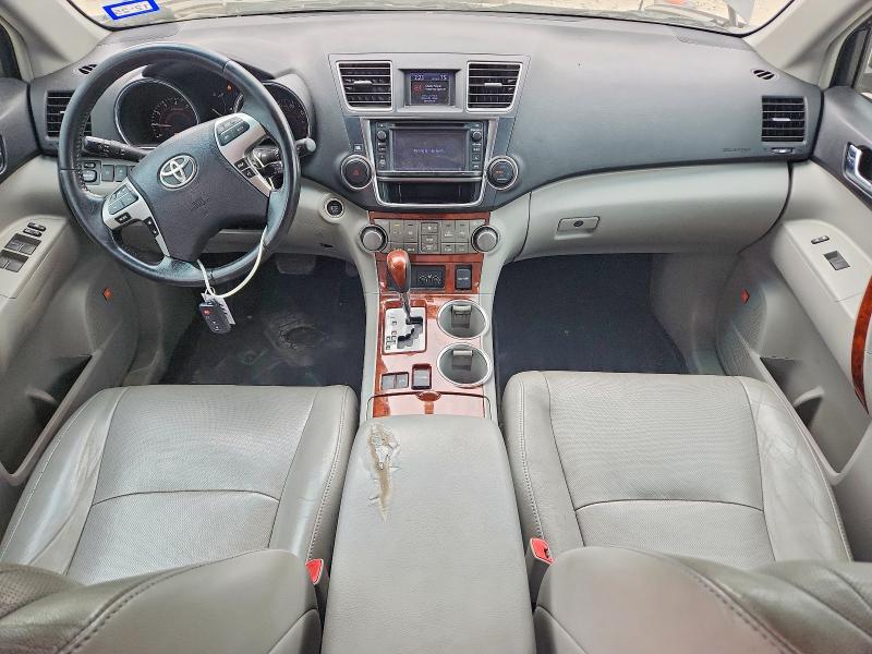 2013 Toyota Highlander VIN 5TDYK3EH3DS097307 COPART salvage auction — FRONT END, Tx - Salvage Vehicle Title, sold $5,000 on 2026-07-07 (photo 8)