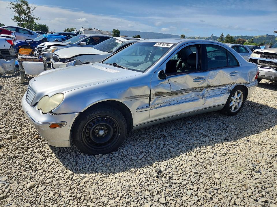 2001 Mercedes-benz C-klasse VIN WDBRF64JX1F094414 COPART salvage auction — SIDE, Ca - Non-Repairable Vehicle Cert, sold $400 on 2026-08-04 (photo 1)