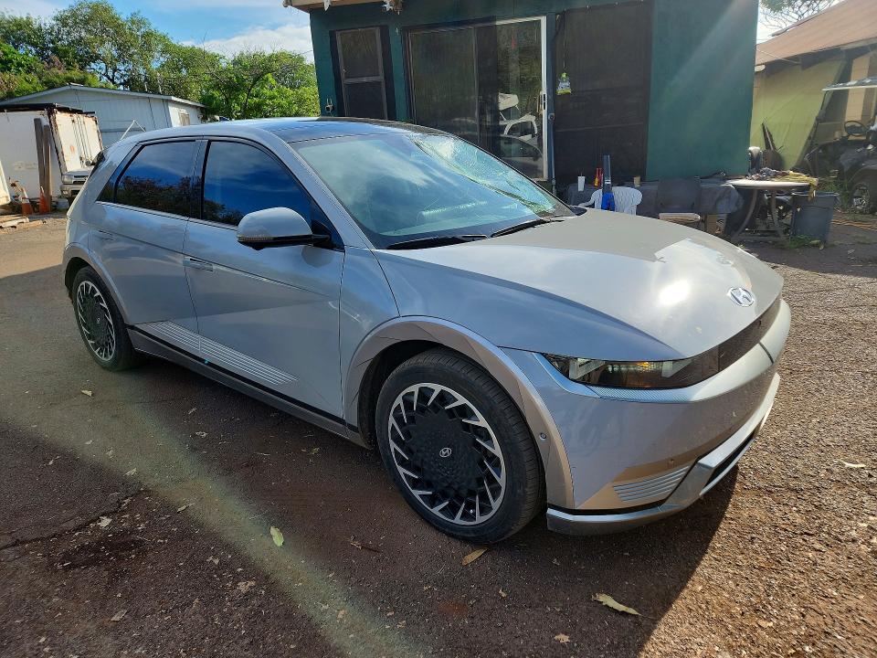 2022 Hyundai Ioniq 5 VIN KM8KRDAF4NU098664 COPART salvage auction — SIDE, HI - CERTIFICATE OF SALVAGE, sold $3,200 on 2026-07-27 (photo 4)