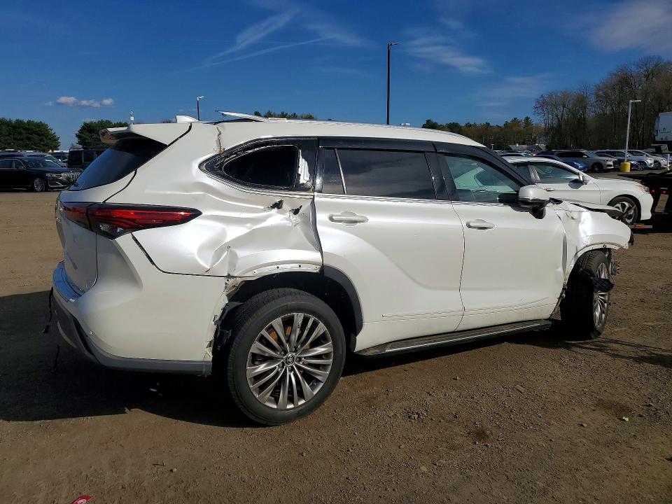 2021 Toyota Highlander VIN 5TDFZRBH4MS078923 COPART salvage auction — FRONT END, Ma - Cert Of Title-Salvage, sold $5,200 on 2026-07-23 (photo 3)