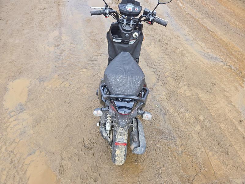 2017 Yamaha VIN RKRSA51N2HA002604 COPART salvage auction — FRONT END, Qc - Gravement Accidente, sold $200 on 2026-09-01 (photo 6)