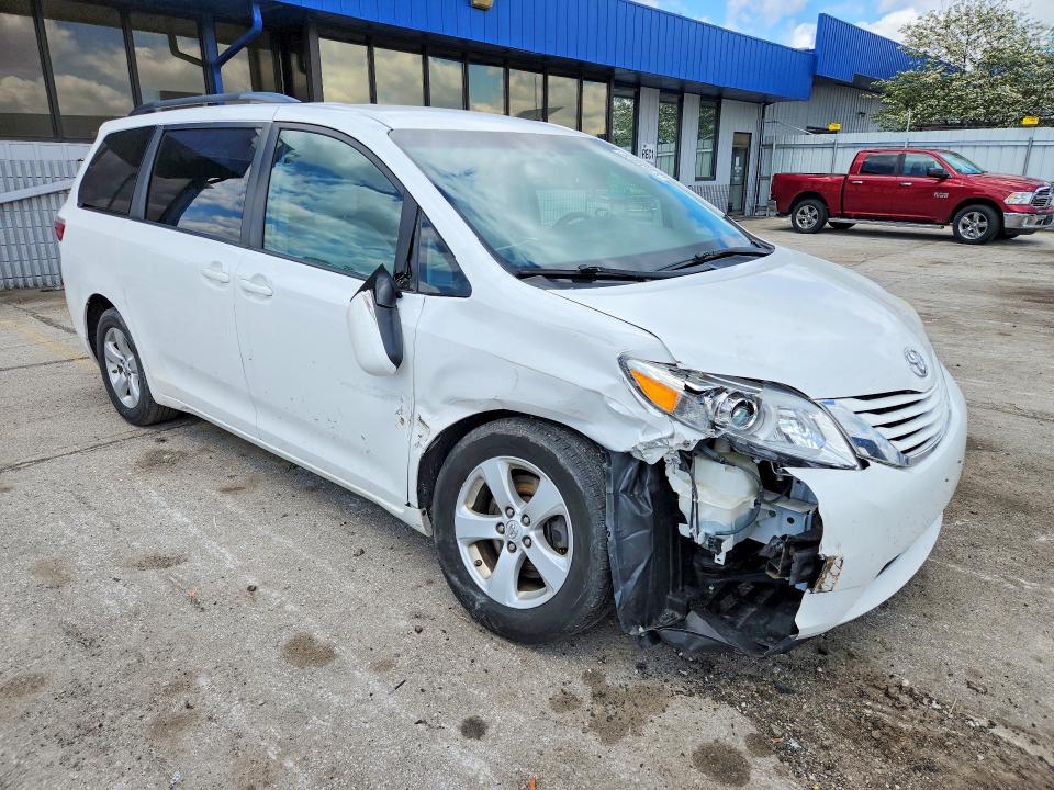 2015 Toyota Sienna VIN 5TDKK3DC1FS583628 COPART salvage auction — FRONT END, In - Cert Of Title-Salvage Title, sold $1,350 on 2026-07-20 (photo 4)