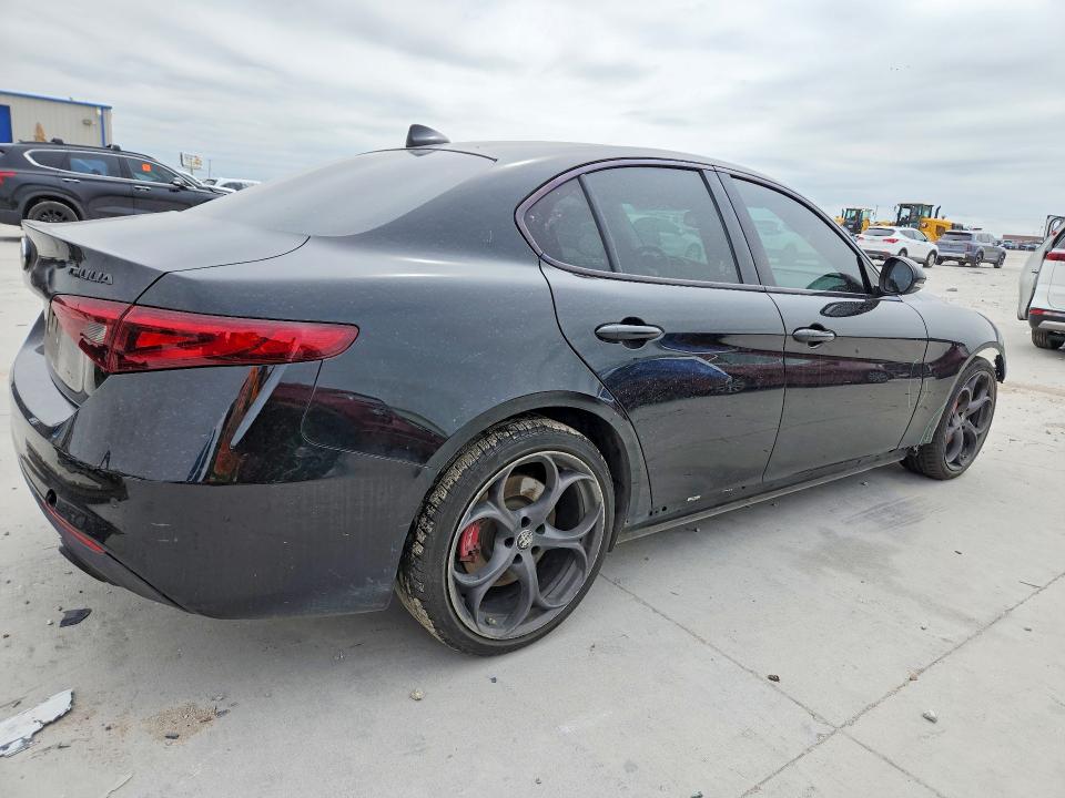 2019 Alfa romeo Giulia VIN ZARFAMBN6K7600092 COPART salvage auction — FRONT END, Salvage Title, sold $4,250 on 2026-07-10 (photo 3)