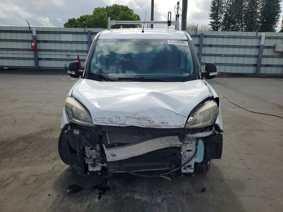 2015 Ram Promaster city VIN ZFBERFATXF6951130 COPART salvage auction — FRONT END, Fl - Cert Of Title Slvg Rebuildable, sold $425 on 2026-08-05 (photo 5)
