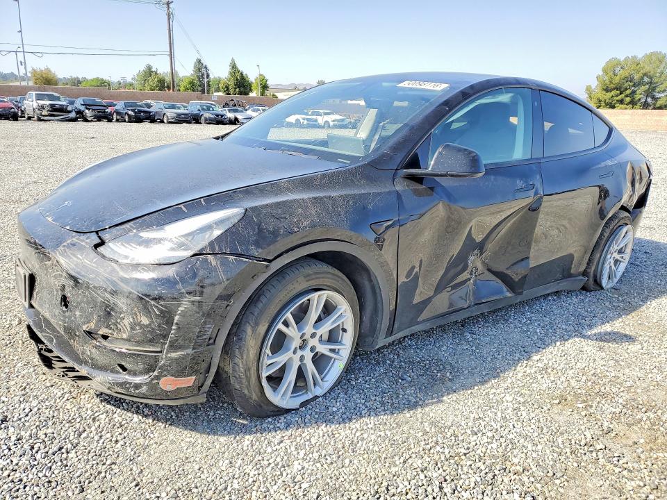 2020 Tesla Model y VIN 5YJYGDEE1LF029961 COPART salvage auction — SIDE, Salvage Title, sold $4,800 on 2026-07-15 (photo 1)