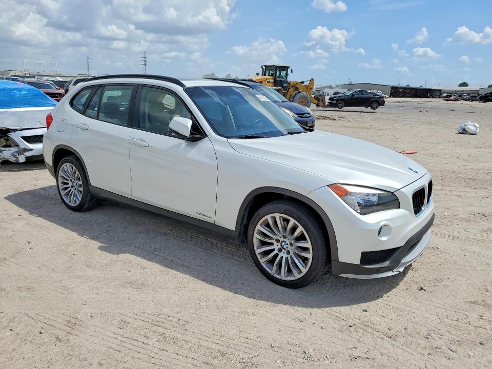 2015 BMW X1 VIN WBAVL1C5XFVY35364 COPART salvage auction — MINOR DENT/SCRATCHES, Tx - Certificate Of Title, sold $1,750 on 2026-07-02 (photo 4)