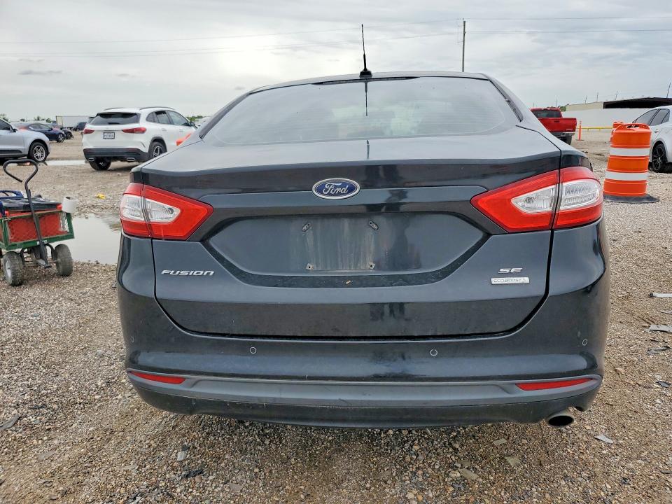 2014 Ford Fusion VIN 1FA6P0HD9E5378217 COPART salvage auction — NORMAL WEAR, Tx - Certificate Of Title, sold $450 on 2026-07-09 (photo 6)