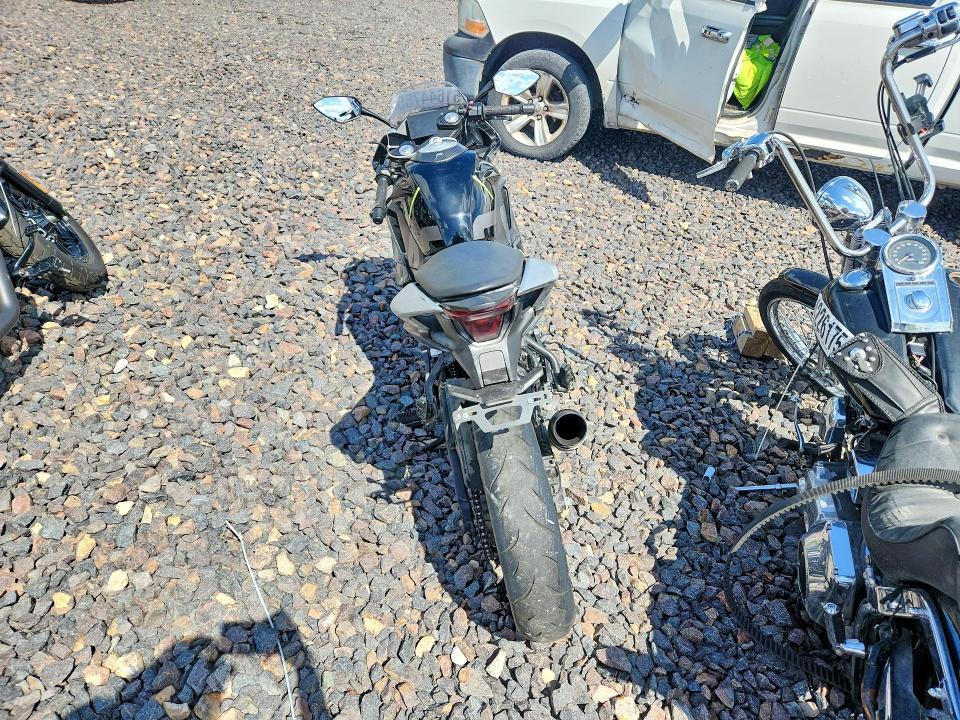 2022 True 300ss VIN LCEPDPL35N6000520 COPART salvage auction — SIDE, WV - SALVAGE CERTIFICATE, sold $625 on 2026-08-20 (photo 4)