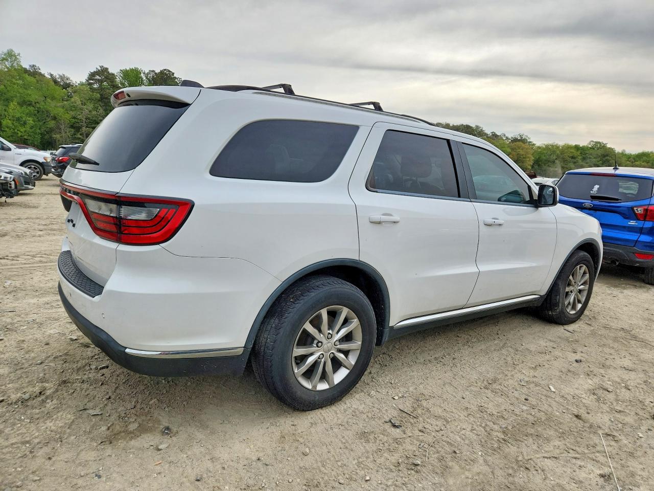 2017 Dodge Durango VIN 1C4RDHAG1HC600512 COPART salvage auction — Mechanical, IN - CERTIFICATE OF TITLE, sold $650 on 2026-07-09 (photo 3)