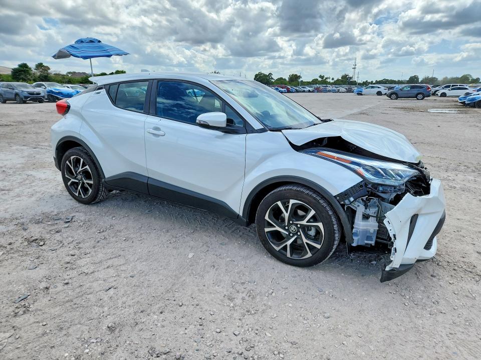 2022 Toyota C-hr VIN NMTKHMBX4NR147962 COPART salvage auction — FRONT END, Fl - Certificate Of Destruction, sold $11,100 on 2026-07-02 (photo 4)