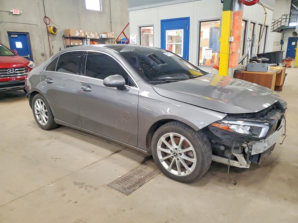 2020 Mercedes-benz A-klasse VIN W1K3G4FB0LW043673 COPART salvage auction — FRONT END, Mn - Cert Of Title-Salvage, sold $525 on 2026-07-21 (photo 4)