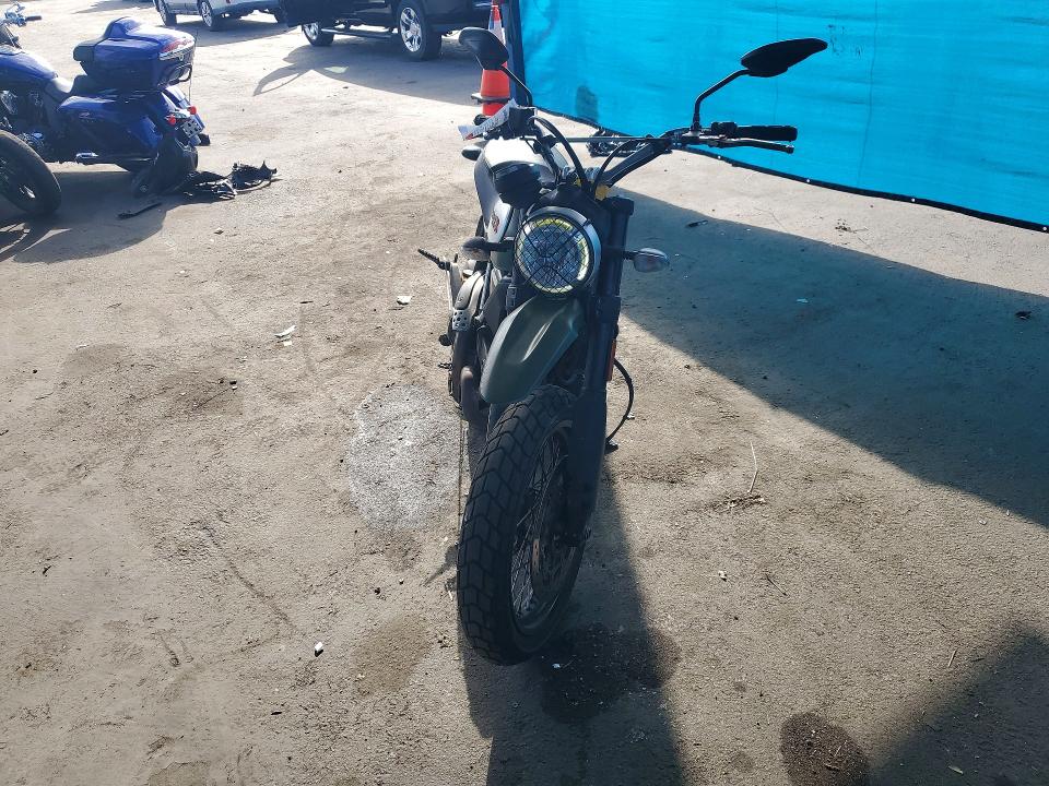 2016 Ducati Scrambler VIN ML015ANMXGT005612 COPART salvage auction — FRONT END, Id - Salvage Certificate Of Title, sold $1,050 on 2026-08-13 (photo 2)