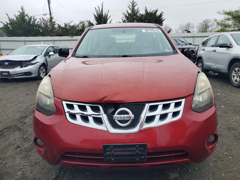 2015 Nissan Rogue VIN JN8AS5MT1FW152802 COPART salvage auction — VANDALISM, Nj - Cert Of Title-Salvage, sold $375 on 2026-07-27 (photo 5)