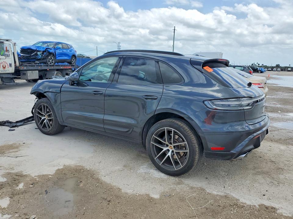 2024 Porsche Macan VIN WP1AA2A59RLB10384 COPART salvage auction — FRONT END, Fl - Cert Of Title Slvg Rebuildable, sold $22,200 on 2026-08-12 (photo 2)