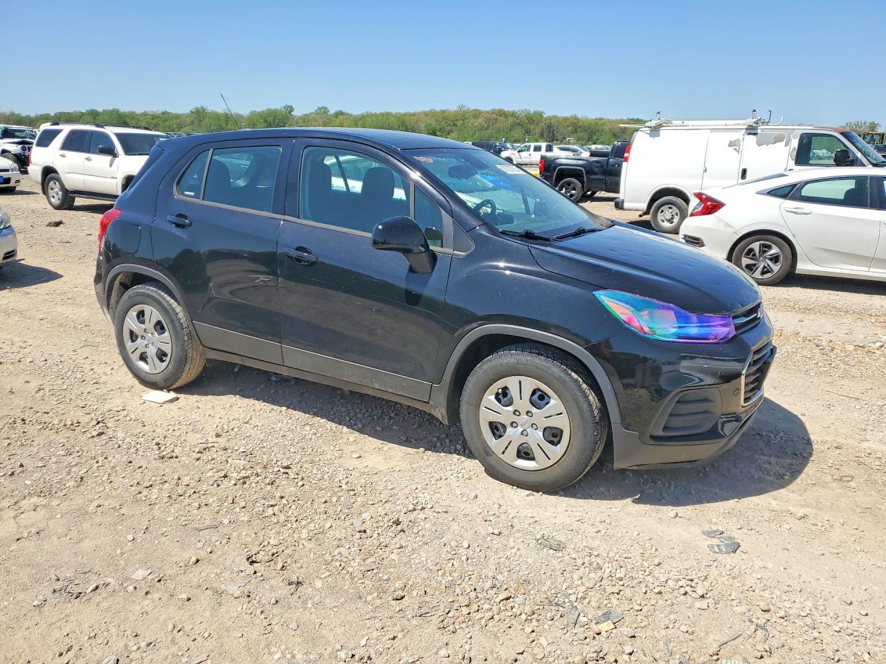 2017 Chevrolet Trax VIN 3GNCJKSB6HL279416 COPART salvage auction — Hail, KS - CERT OF TITLE-SALVAGE, sold $1,950 on 2026-07-07 (photo 4)