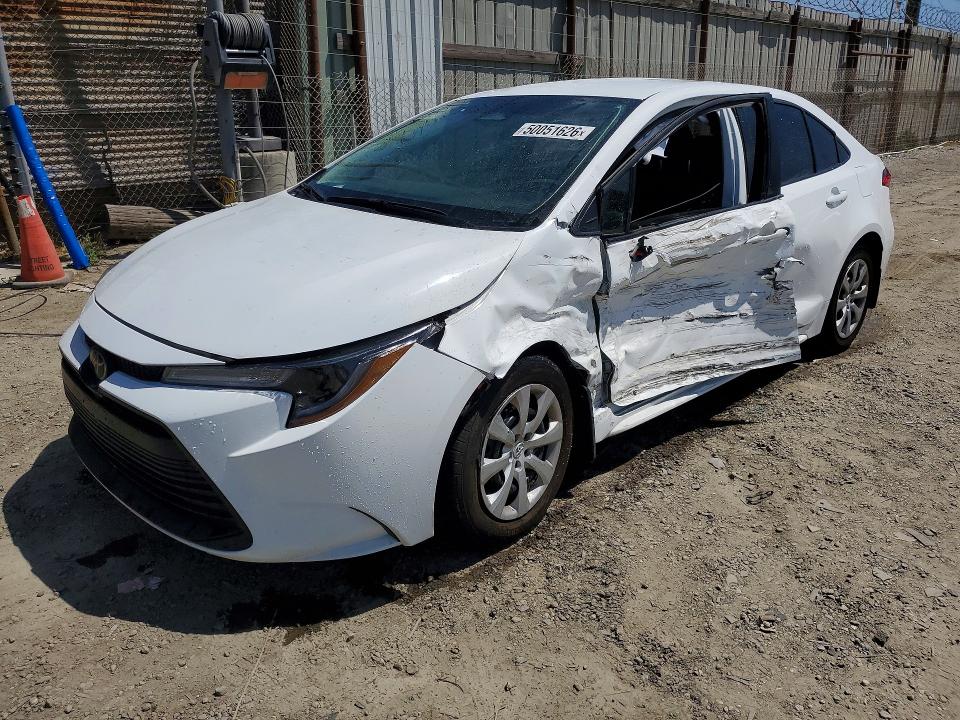 2024 Toyota Corolla VIN 5YFB4MDE2RP211018 COPART salvage auction — SIDE, Salvage Title, sold $4,800 on 2026-07-16 (photo 1)