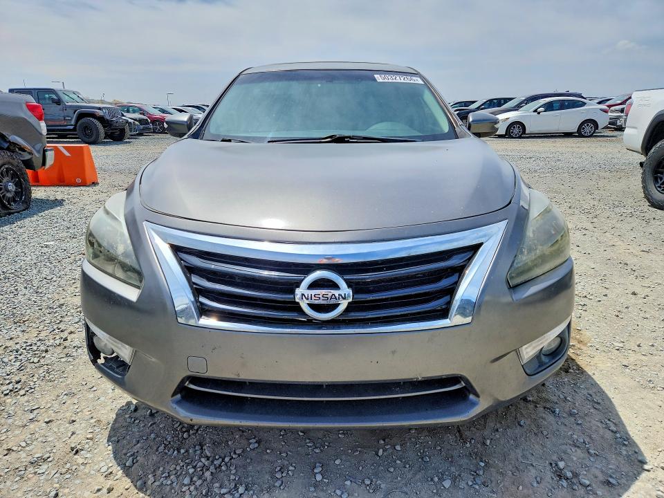 2015 Nissan Altima VIN 1N4AL3AP0FN907213 COPART salvage auction — MINOR DENT/SCRATCHES, Nc - Dis/Dlr/Exp Only Clean Title, sold $675 on 2026-07-03 (photo 5)