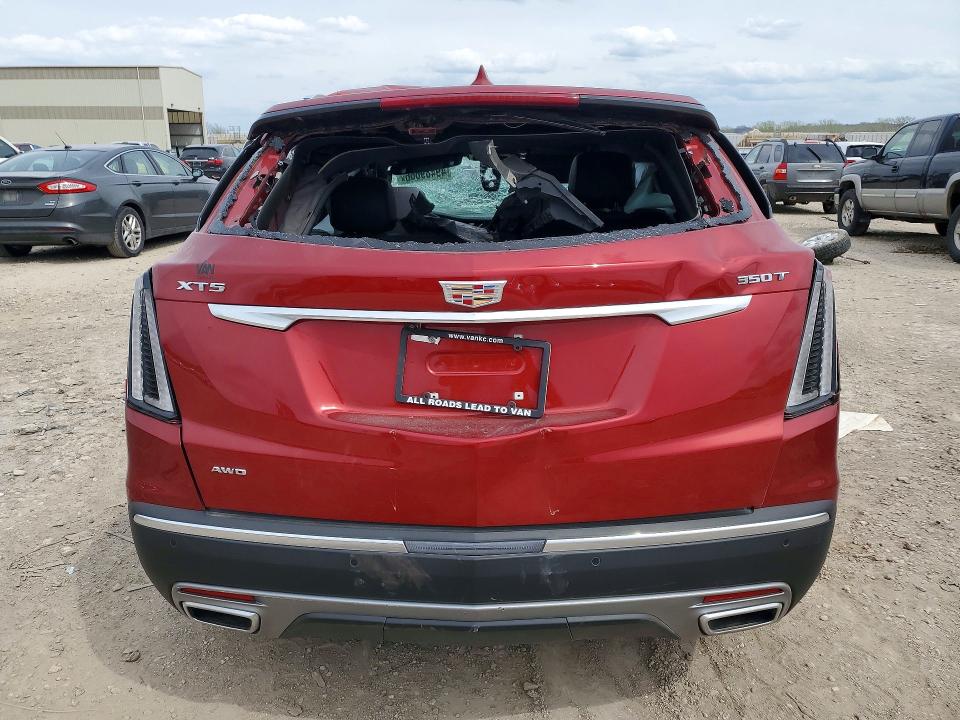 2025 Cadillac Xt5 VIN 1GYKNDR44SZ147535 COPART salvage auction — ROLLOVER, VA - DEALER ONLY CLEAN TITLE (P), sold $1,500 on 2026-07-02 (photo 6)
