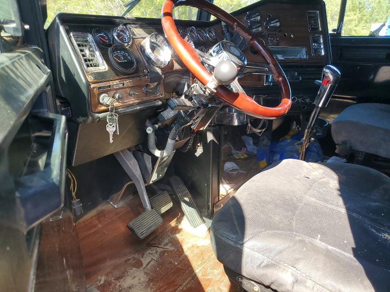 2006 Freightliner Conventional VIN 1FUJAPAV16DU26097 COPART salvage auction — SIDE, SC - CERT OF TITLE-SALVAGE, sold $8,500 on 2026-07-24 (photo 8)