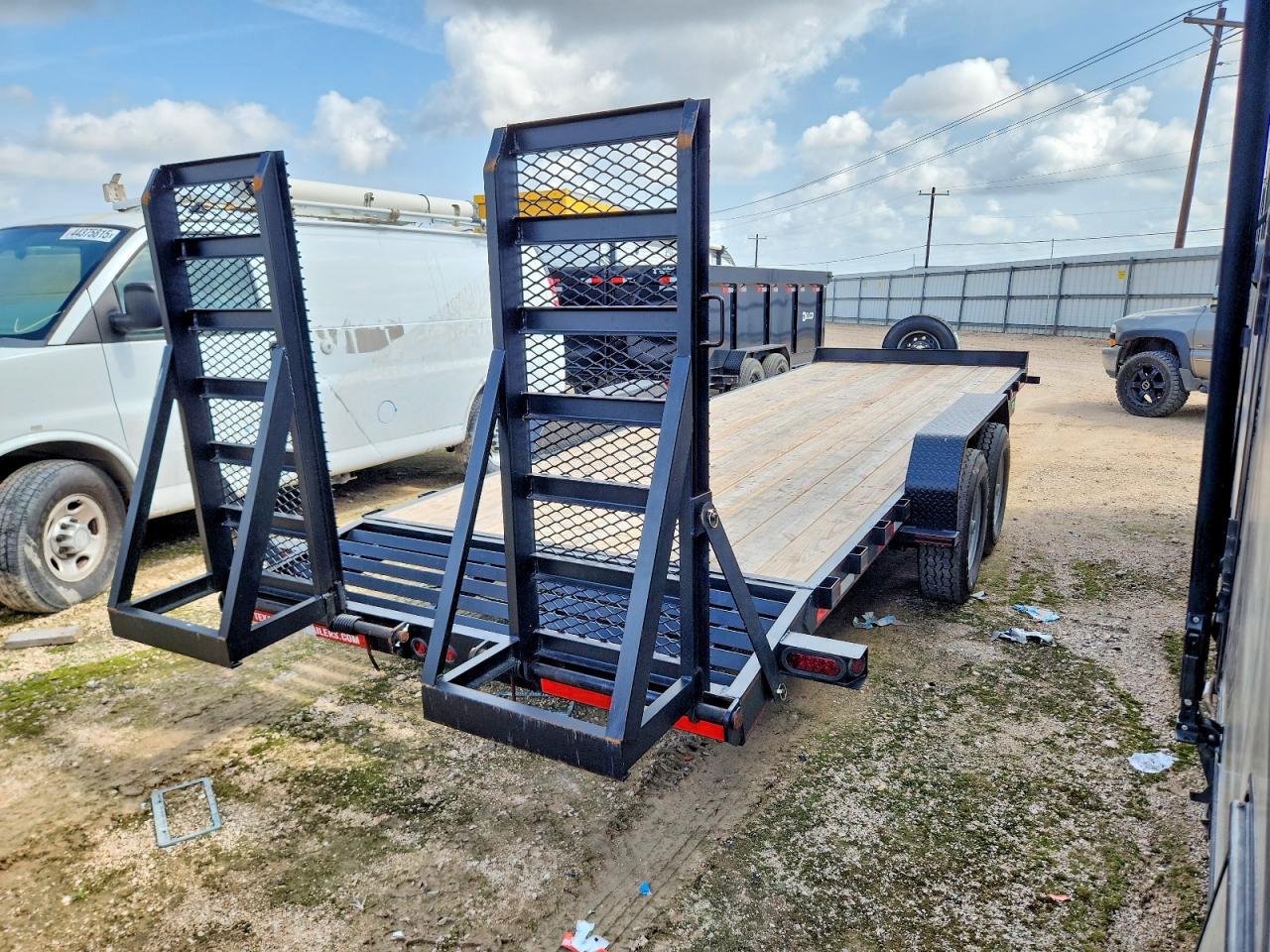 2025 Texas bragg Unknown VIN 17XFE2426S1255699 COPART salvage auction — Normal Wear, TN - CERTIFICATE OF TITLE (P), sold $5,000 on 2026-09-17 (photo 4)