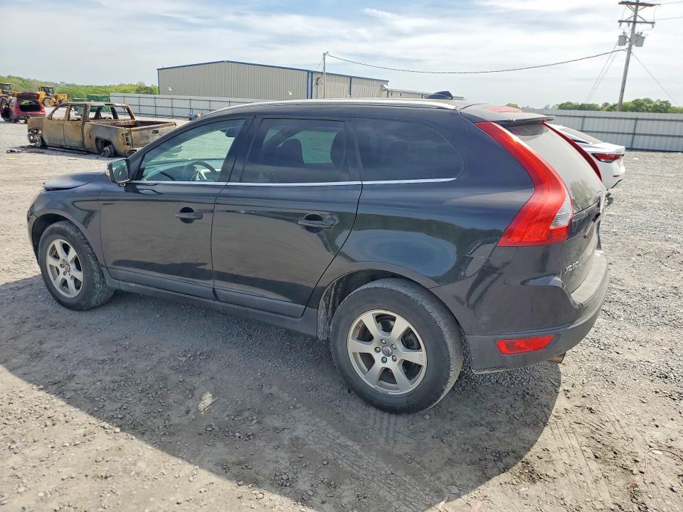 2012 Volvo VIN YV4940DL8C2323928 COPART salvage auction — FRONT END, Nc - Salvage Certificate Of Title, sold $2,000 on 2026-07-08 (photo 2)