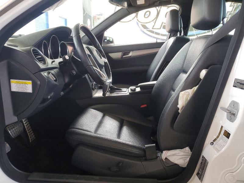 2014 Mercedes-benz C-klasse VIN WDDGF4HB7ER317339 COPART salvage auction — FRONT END, Salvage Title, sold $40 on 2026-07-28 (photo 7)