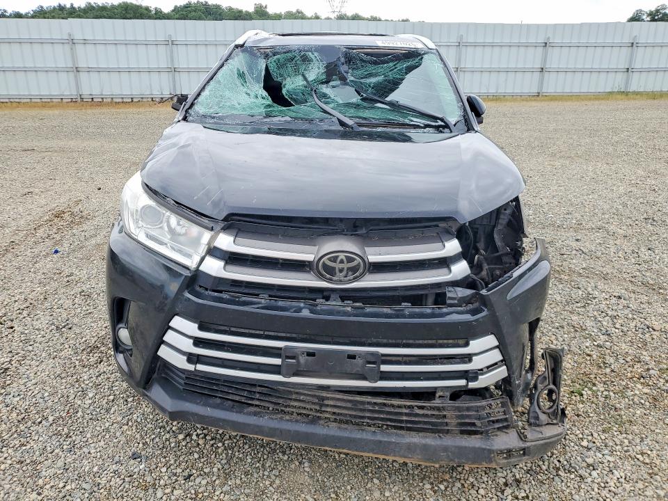 2018 Toyota Highlander VIN 5TDJZRFH0JS820959 COPART salvage auction — ROLLOVER, Ca - Salvage Certificate, sold $5,200 on 2026-07-06 (photo 5)