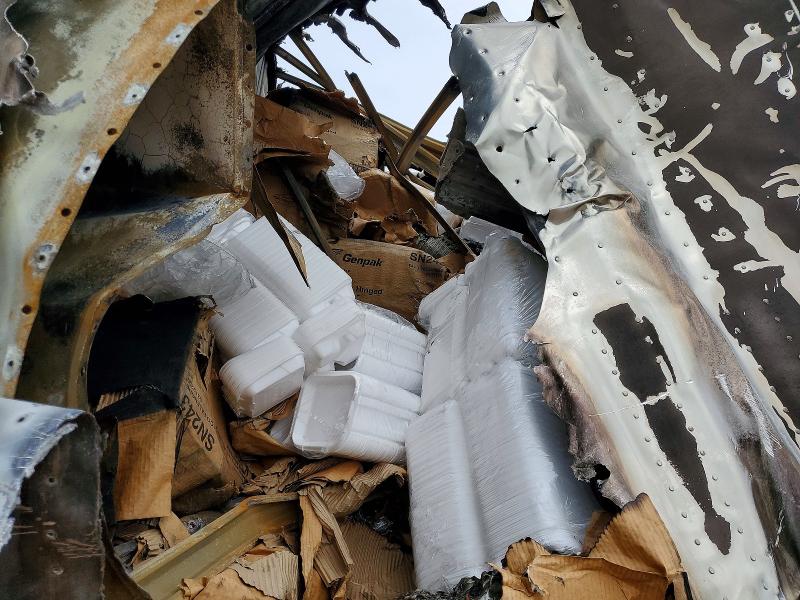 2021 Utility Dry van VIN 1UYVS2530M3370272 COPART salvage auction — BURN, TX - SALVAGE VEHICLE TITLE, sold $10 on 2026-07-06 (photo 5)