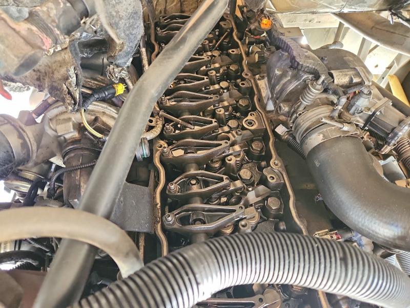 2014 Ic VIN 4DRBWAAR1EB780608 COPART salvage auction — MINOR DENT/SCRATCHES, Tx - Certificate Of Title, sold $2,000 on 2026-09-22 (photo 9)