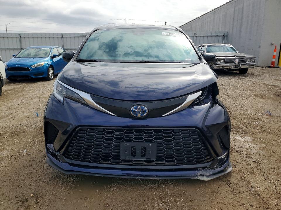 2021 Toyota Sienna VIN 5TDXSKFC9MS005318 COPART salvage auction — FRONT END, Ia - Cert Of Title-Salvage Title, sold $1,550 on 2026-07-29 (photo 5)