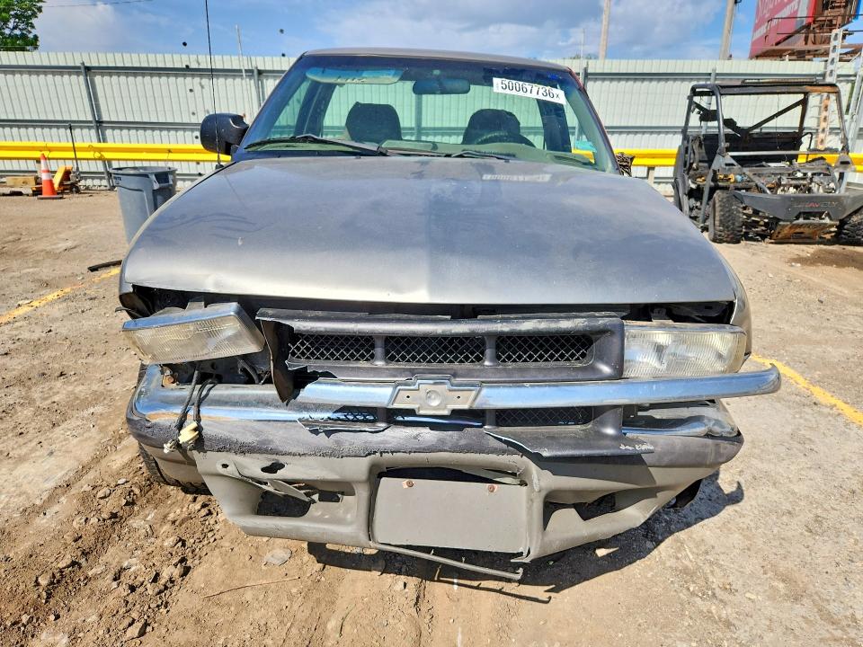 2002 Chevrolet S-10 pickup VIN 1GCCS145928119432 COPART salvage auction — FRONT END, KS - CERT OF TITLE-SALVAGE, sold $275 on 2026-07-08 (photo 5)