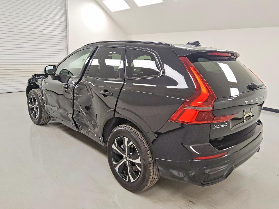 2026 Volvo Xc60 VIN YV4M12RJ3T1423821 COPART salvage auction — SIDE, TX - CERTIFICATE OF TITLE, sold $22,000 on 2026-07-09 (photo 2)