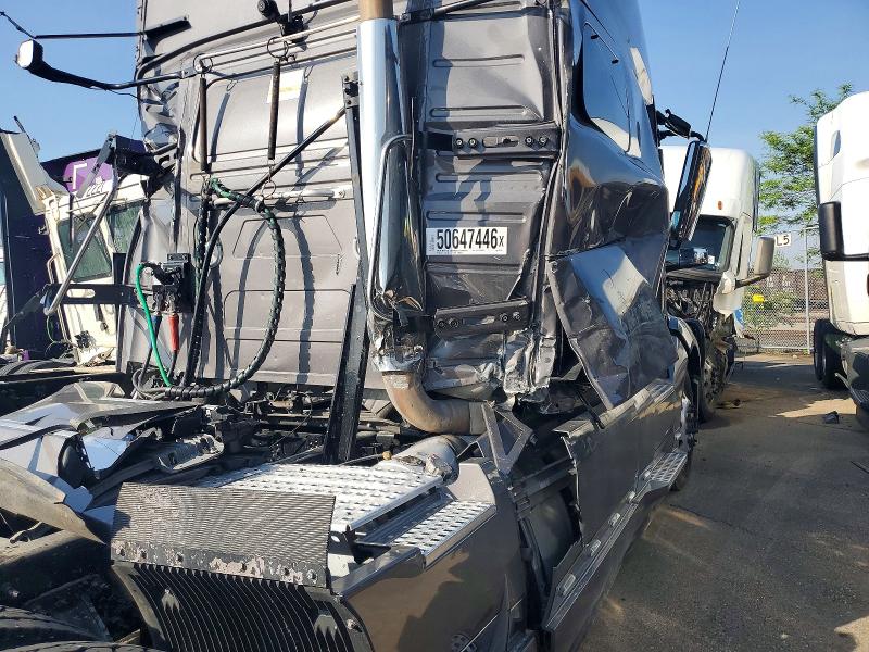 2022 Volvo VIN 4V4NC9EH7NN298013 COPART salvage auction — ROLLOVER, OH - CERT OF TITLE-SALVAGE, sold $10,500 on 2026-07-09 (photo 9)