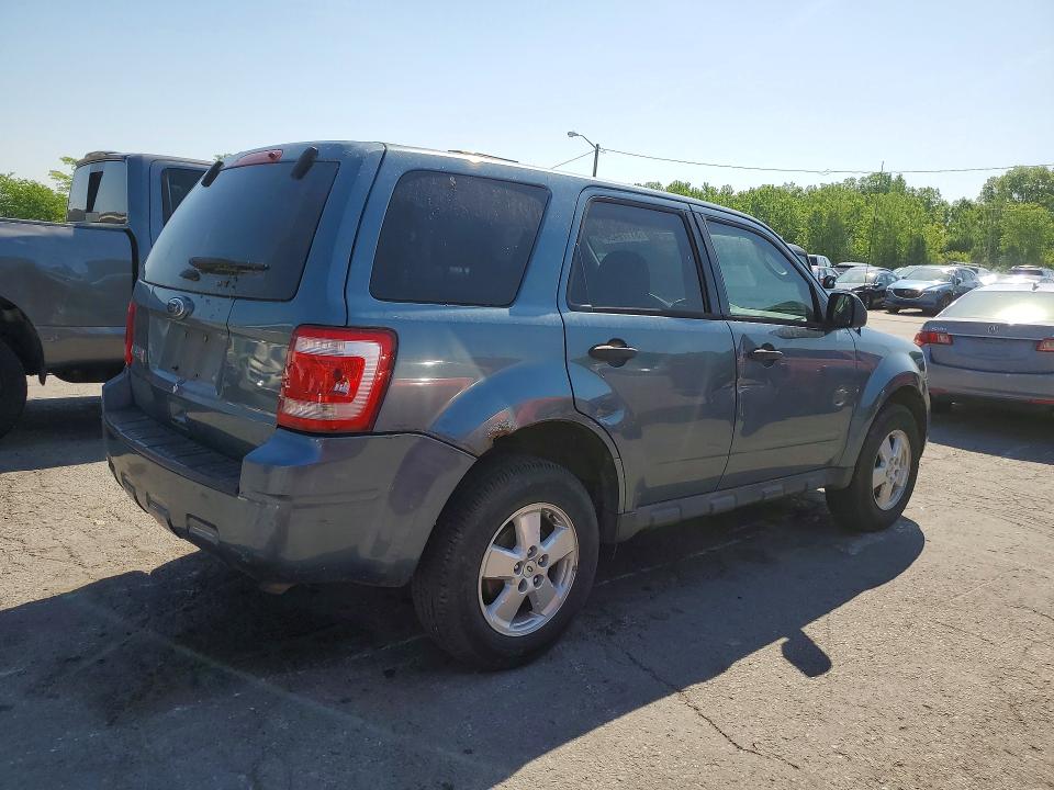 2012 Ford Escape VIN 1FMCU0C76CKA23975 COPART salvage auction — SIDE, Ky - Certificate Of Title, sold $300 on 2026-07-09 (photo 3)