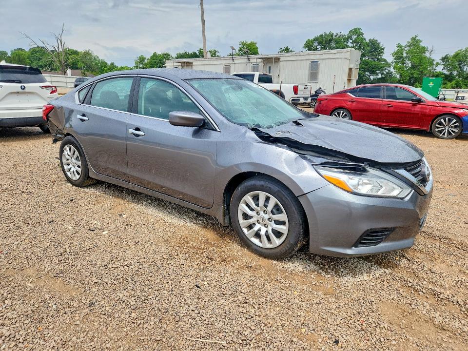 2016 Nissan Altima VIN 1N4AL3AP1GN334842 COPART salvage auction — FRONT END, Fl - Cert Of Title Slvg Rebuildable, sold $900 on 2026-07-09 (photo 4)